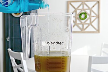 how to clean a dirty blender