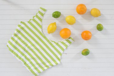 no-sew produce bag with fruit