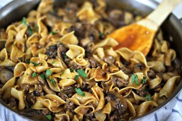 8 Easy One Pot Meals for a Camping Road Trip