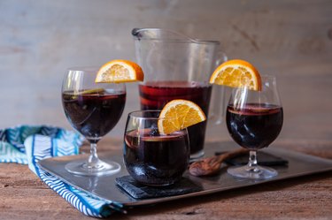 How to Make Red Wine Sangria