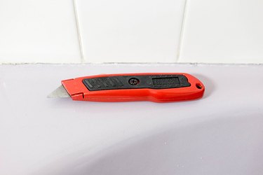 red box cutter