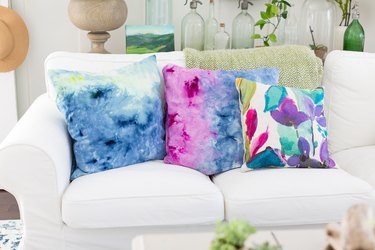 Ice dyed pillows