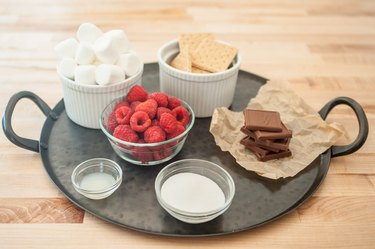 How to Make Raspberry S'mores