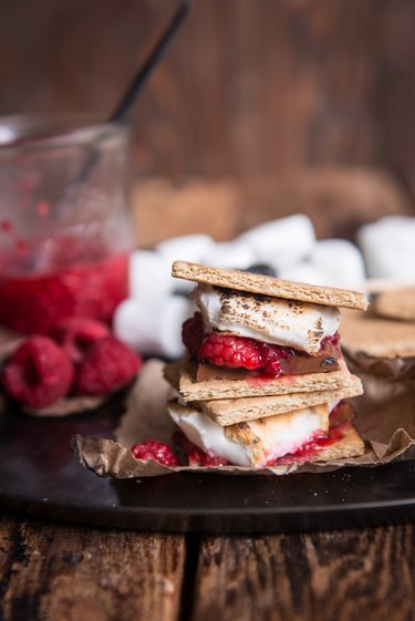 How to Make Raspberry S'mores