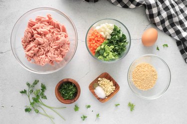 Ingredients for loaded turkey and veggie meatballs