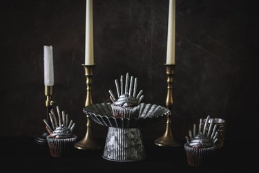 Iron throne cupcakes